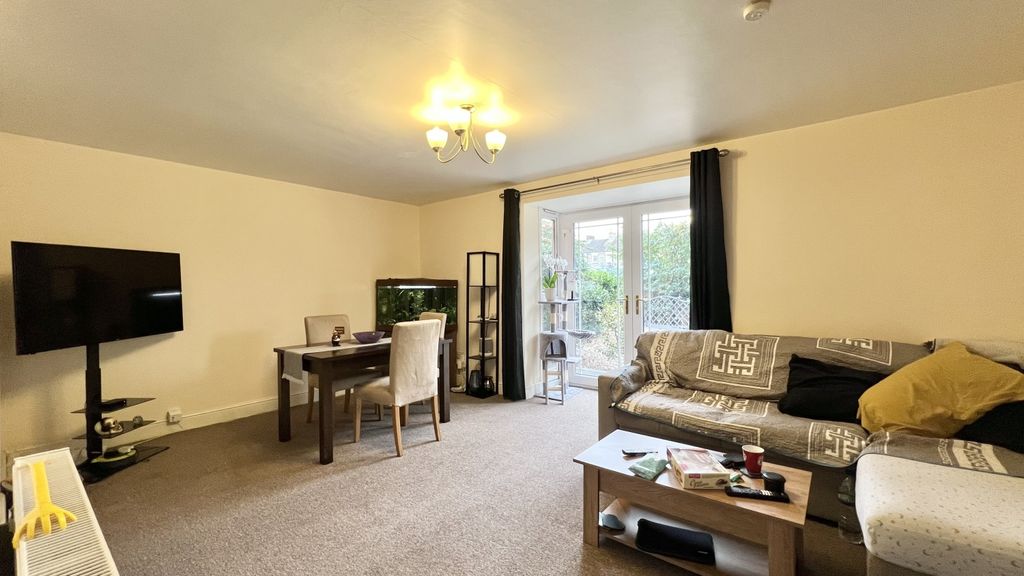 Property photo 2 of 18 Img_0137