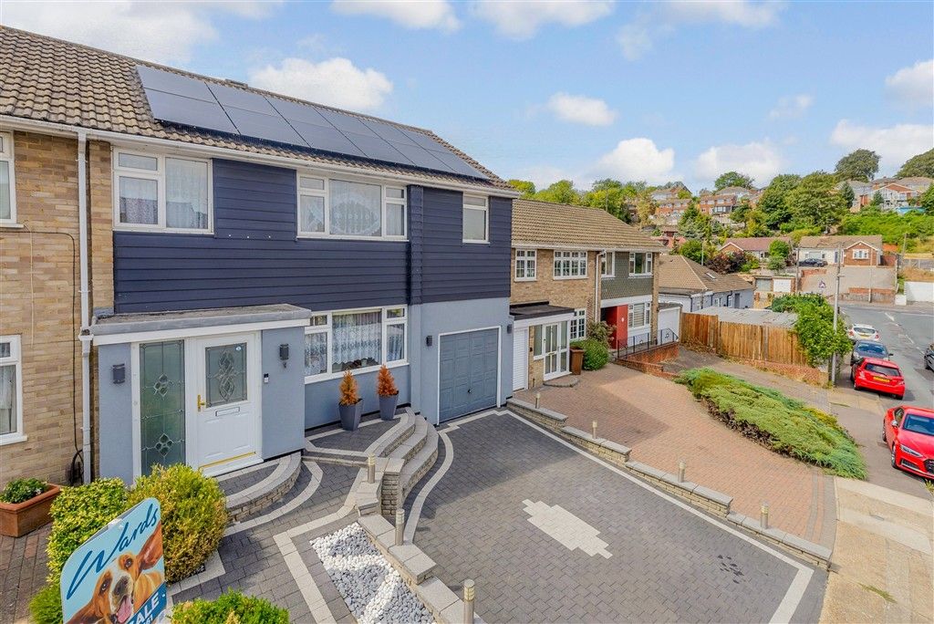 4 bed semi-detached house for saleKenwood Avenue, Walderslade, Chatham, Kent ME5