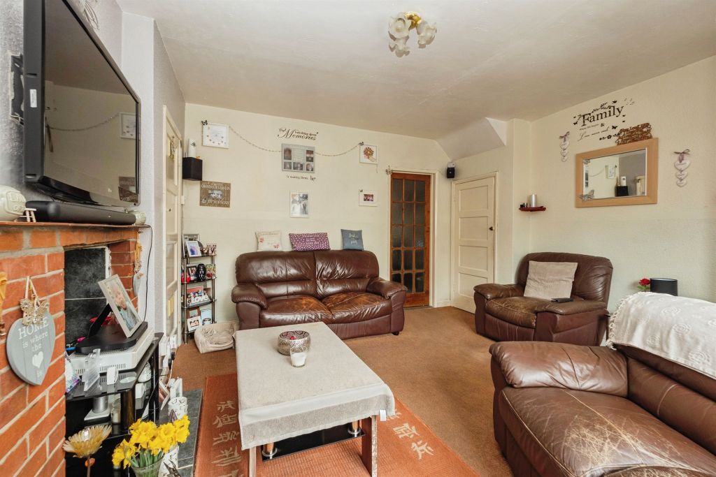 Property photo 3 of 19