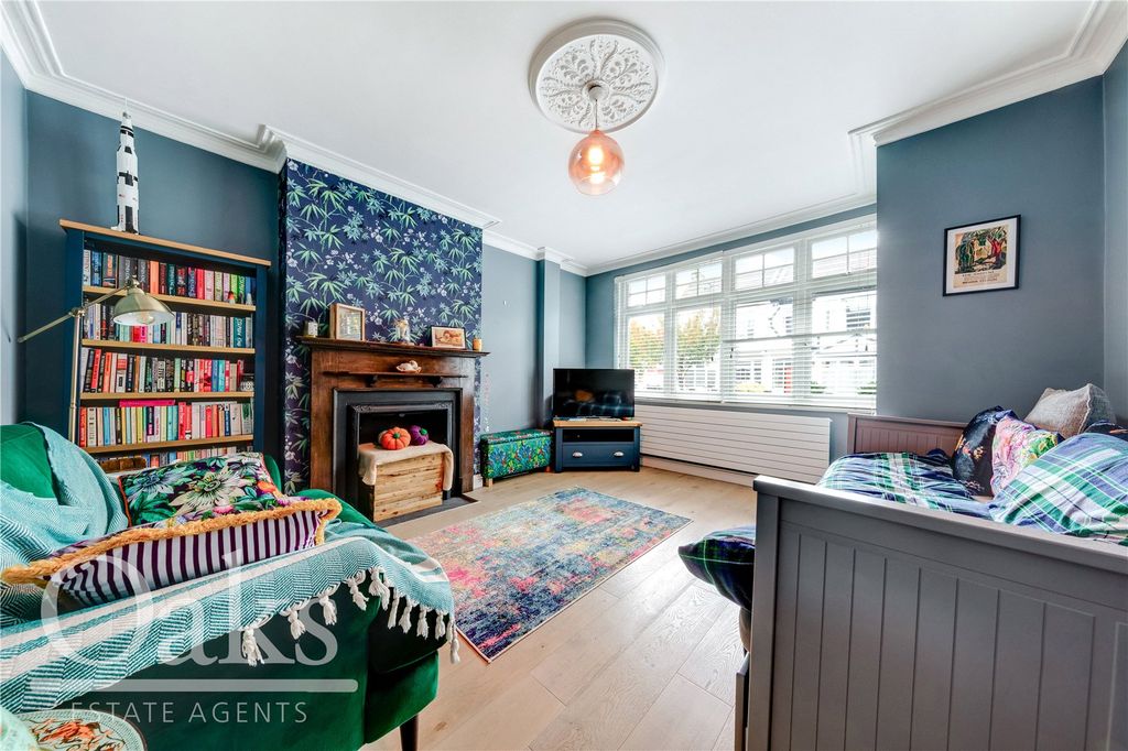 Property photo 2 of 16 Picture No. 22