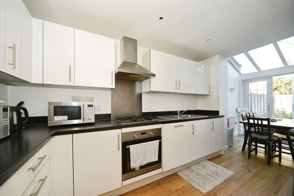 Property photo 2 of 19
