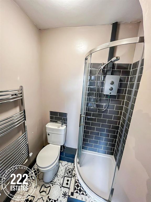 Property photo 3 of 10 F46307E7-6A9B-49E6-A0Fa-Fc3F8B461A45.Jpg