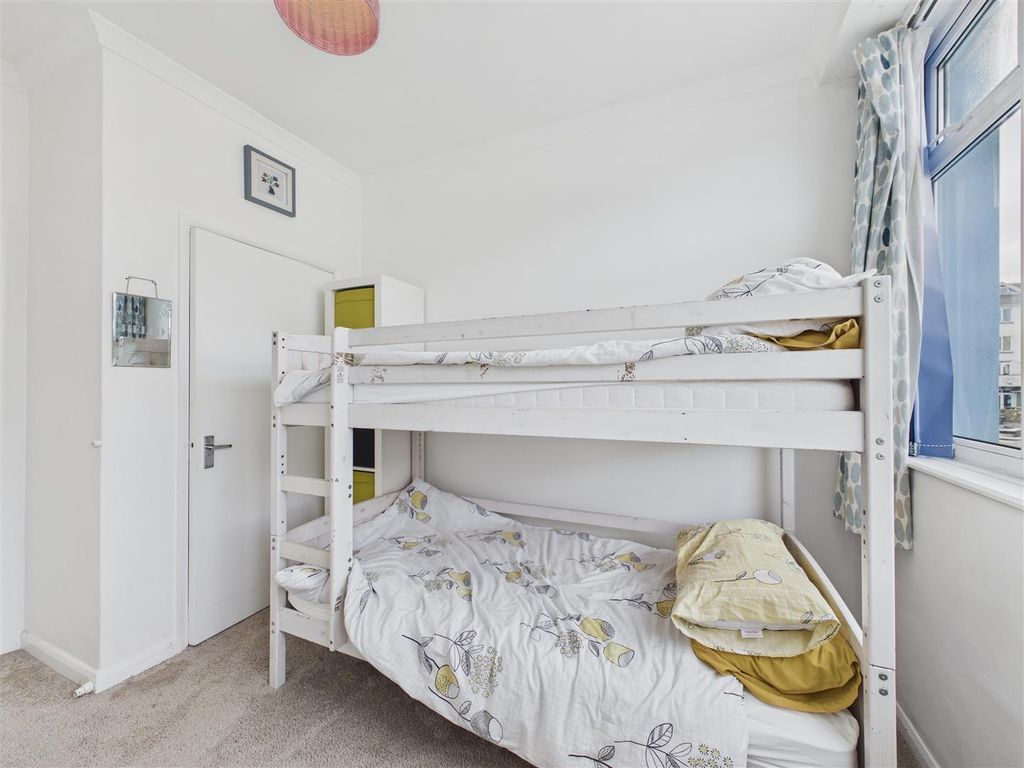 Additional image 18 of 3 bed flat for saleMilford Street, Saundersfoot SA69