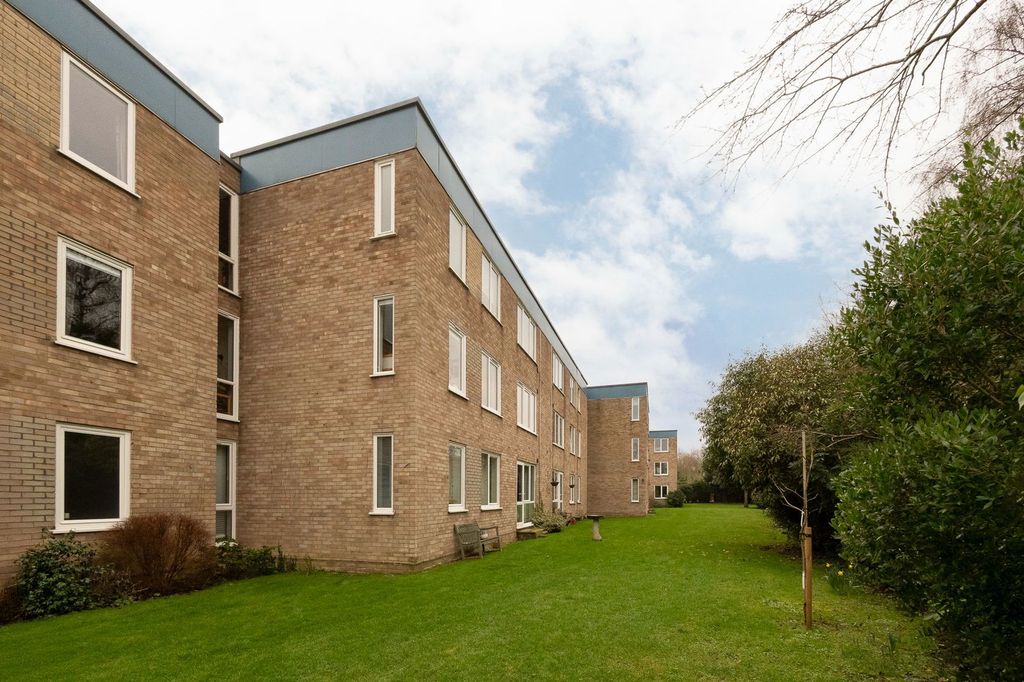 Property photo 3 of 16