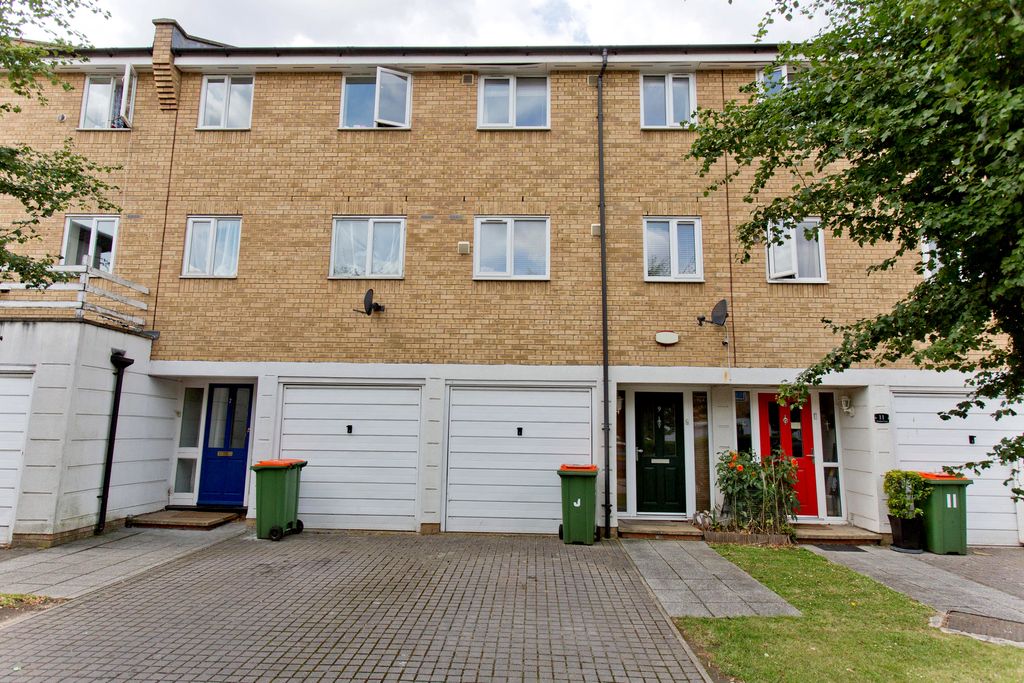Property photo 3 of 17