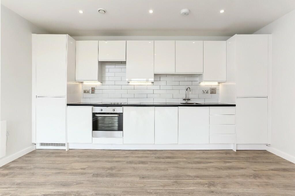 Property photo 2 of 9