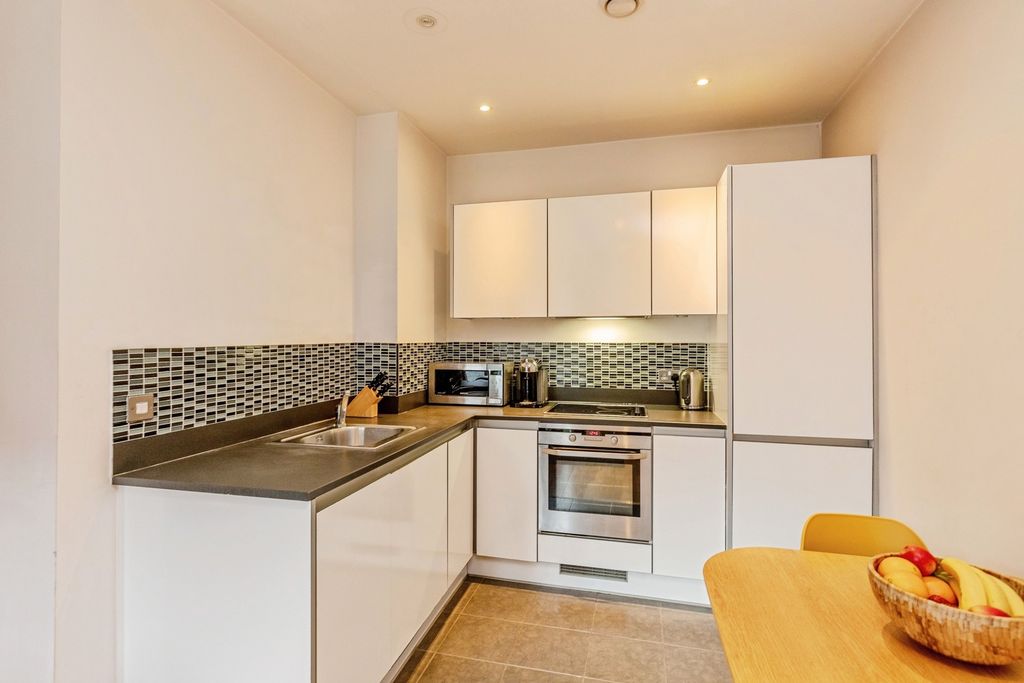 Property photo 3 of 9 Pbox-Img.Jpg