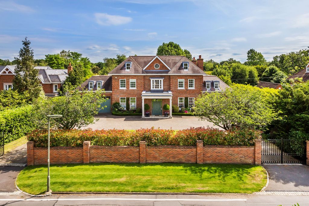 Additional image 29 of 7 bed property for saleNew Road, Esher, Surrey KT10