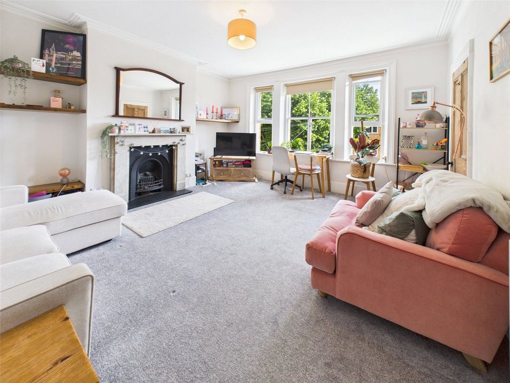 Property photo 3 of 9 Picture No. 04