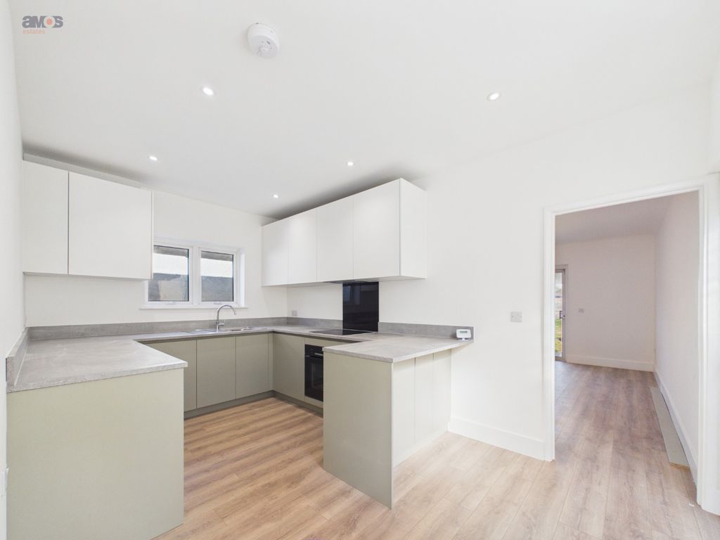 Property photo 1 of 9 4958562