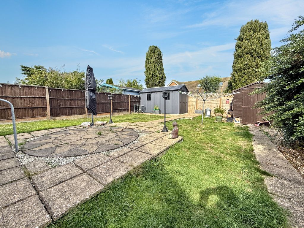 Property photo 2 of 16