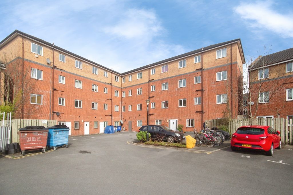 Property photo 3 of 15