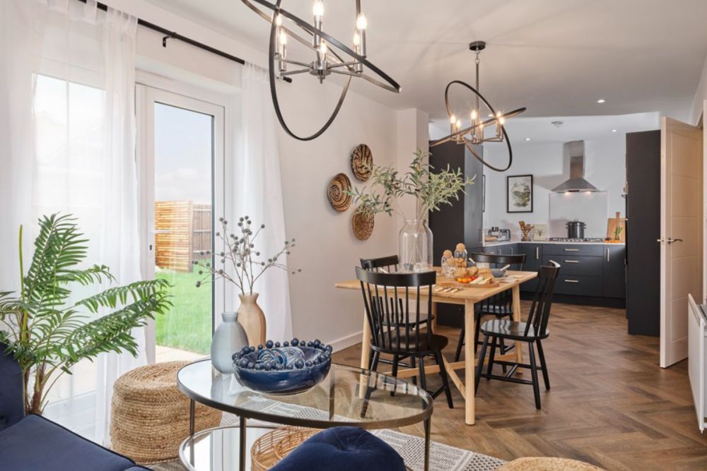 Property photo 3 of 10 Lewin Park The Windsor