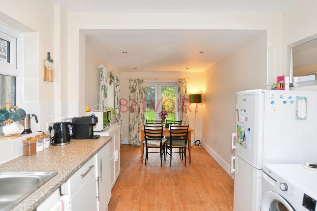 Property photo 3 of 22