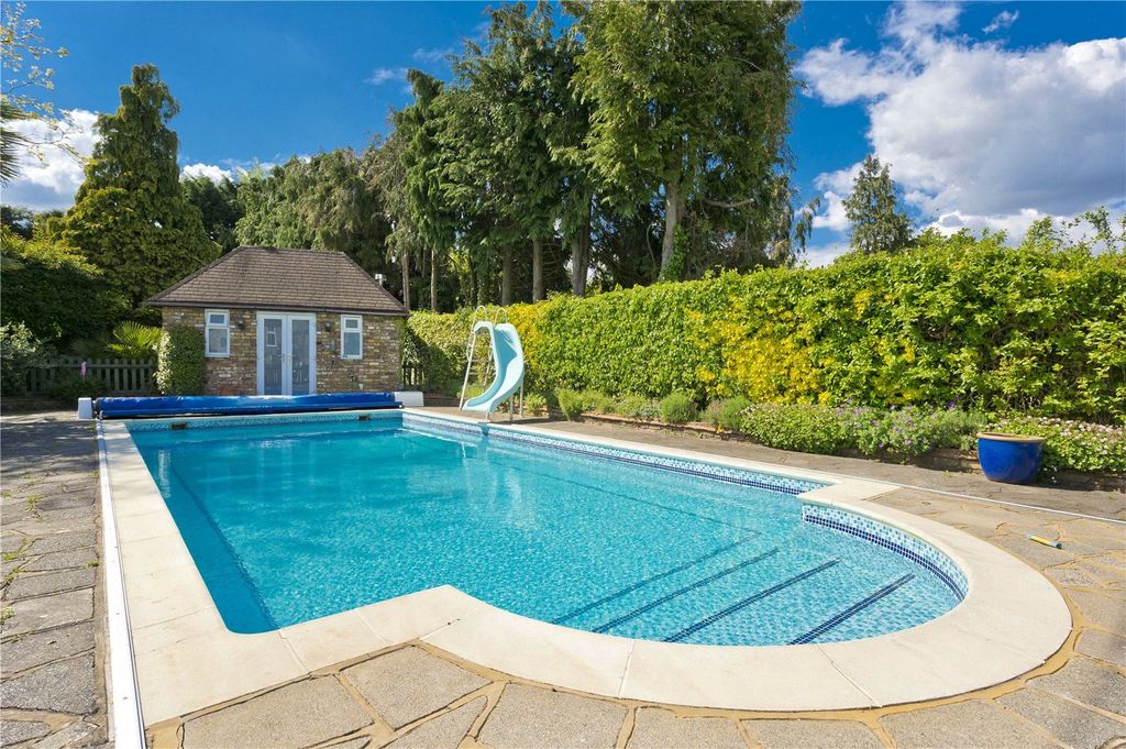 Property photo 2 of 16 Picture No. 22