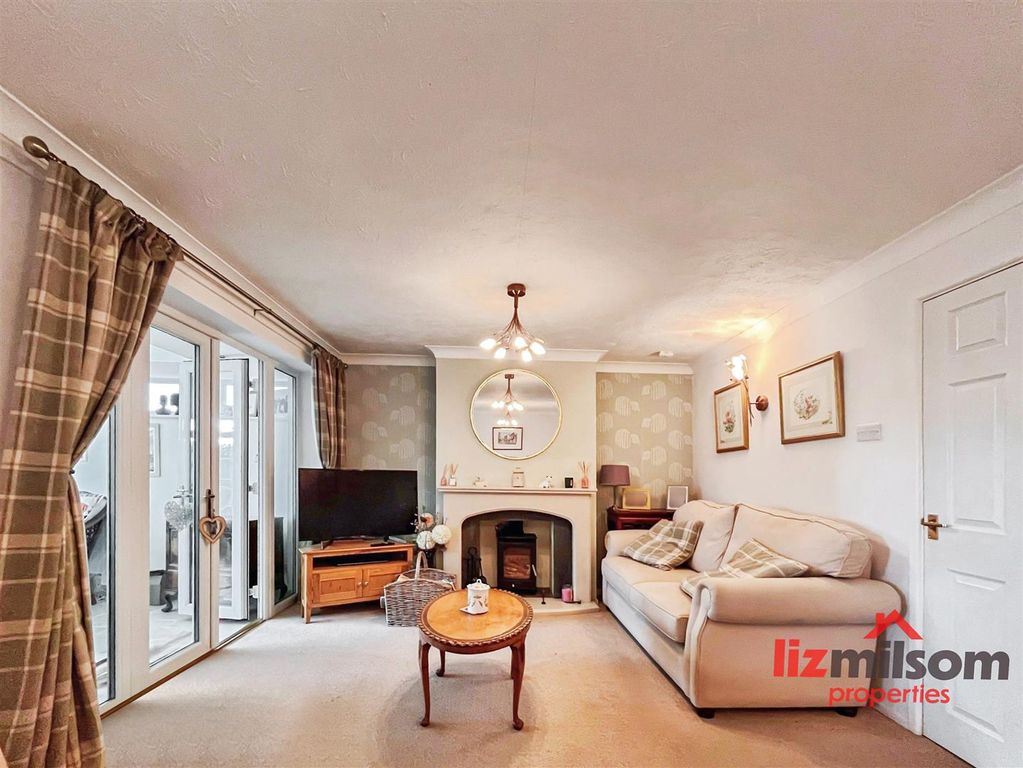 Property photo 3 of 22 8E880A49-L2.Jpg