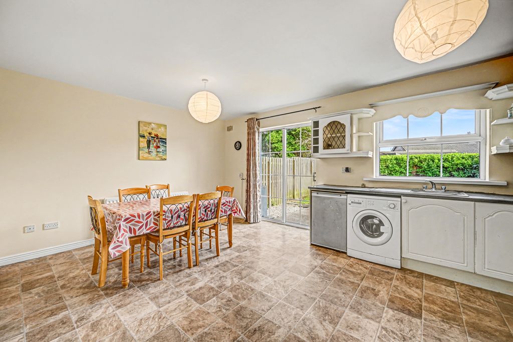 Property photo 3 of 24