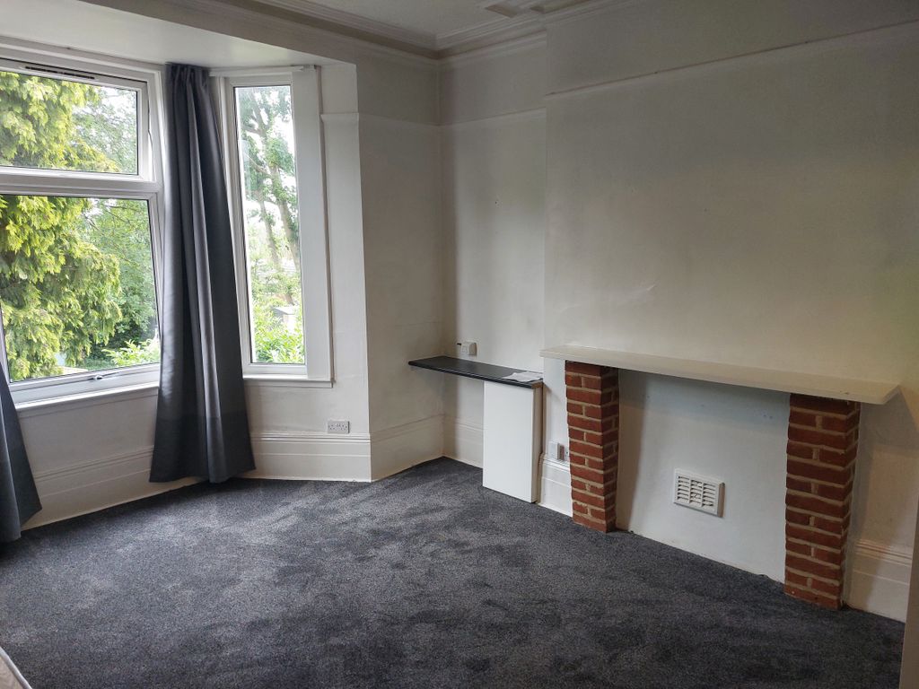 Property photo 3 of 11 2