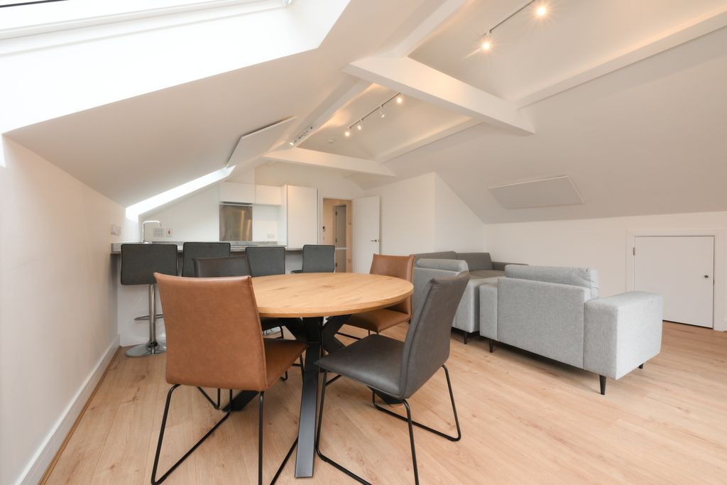 Property photo 3 of 17 Image 3