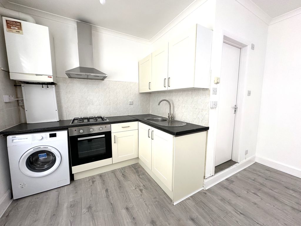 Property photo 1 of 4 Img_7833