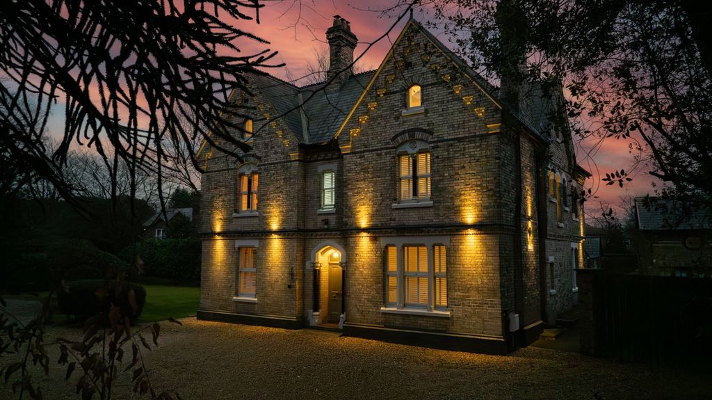 Property photo 1 of 38