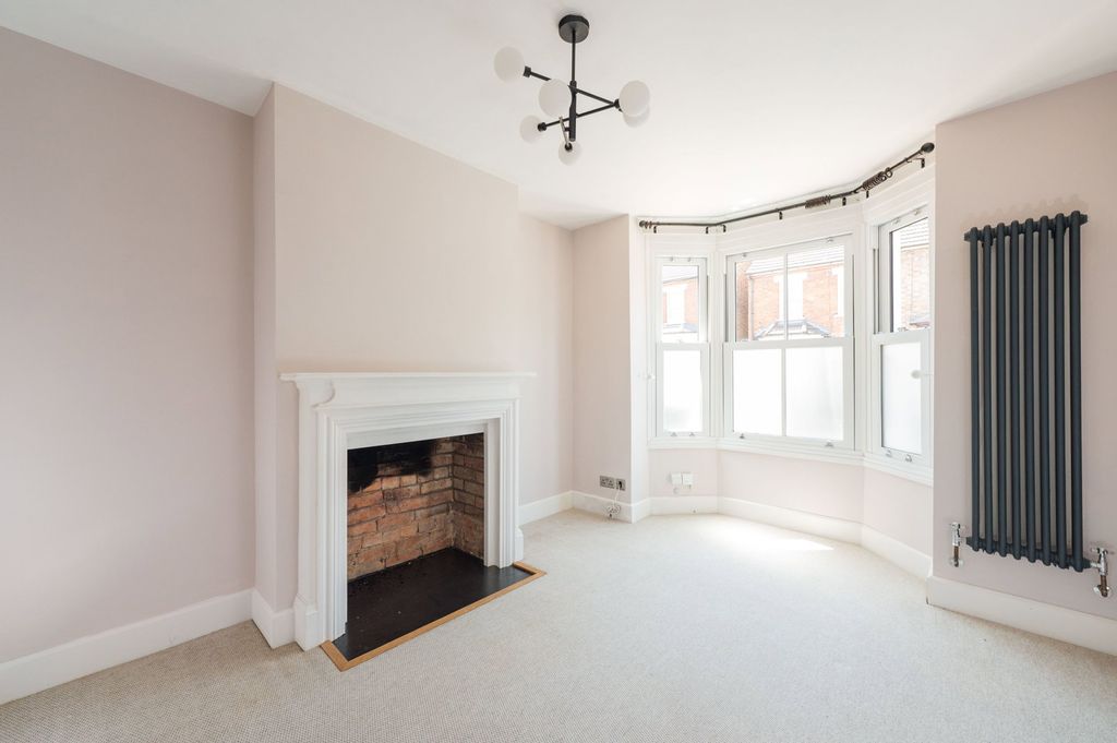 Property photo 2 of 19