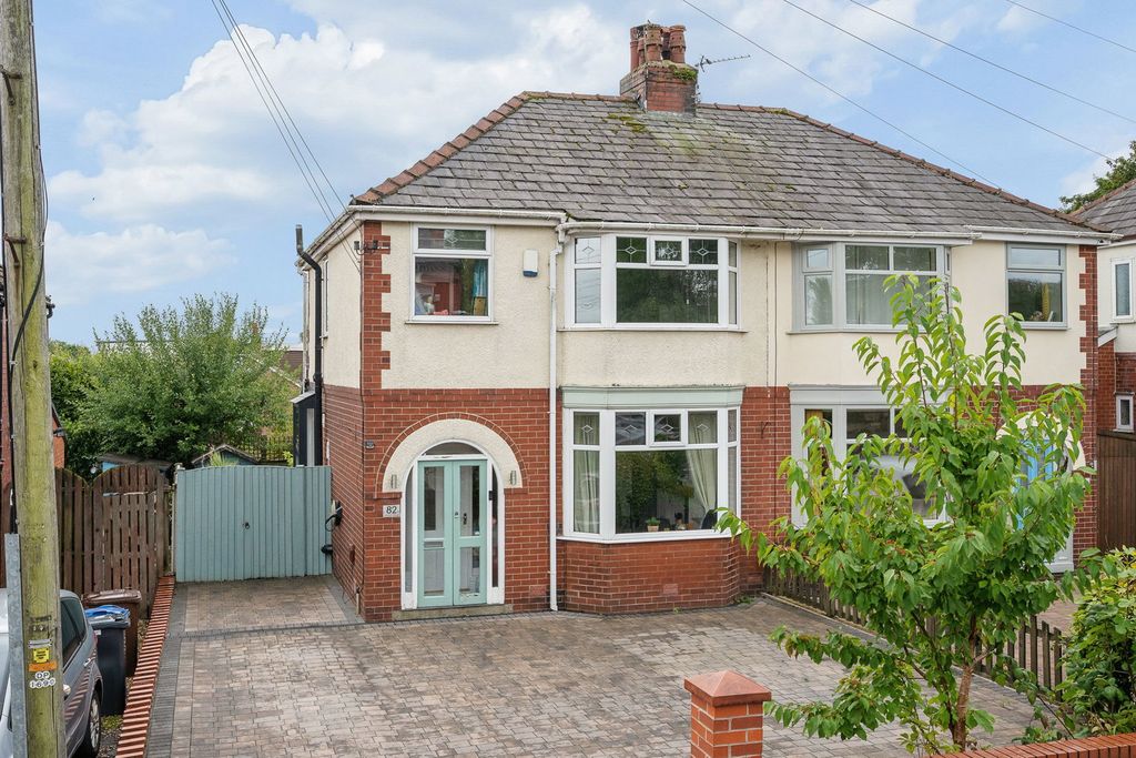 Property photo 1 of 26