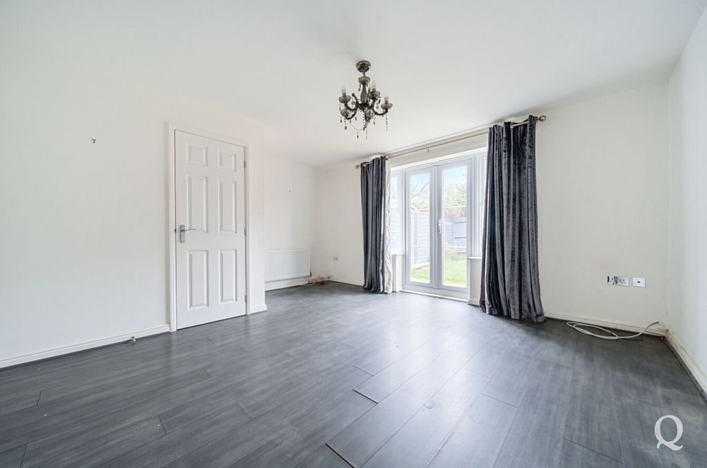 Property photo 3 of 24 486F53ee-A739-43d...