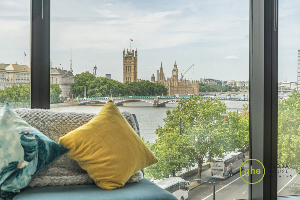 Property photo 2 of 27