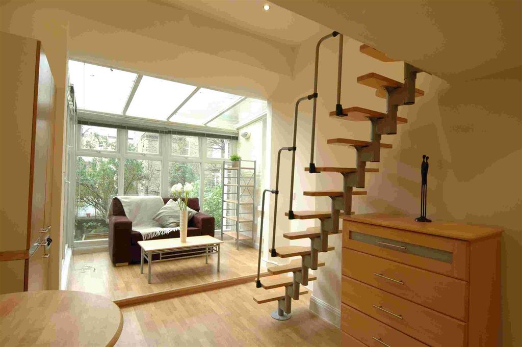 Property photo 3 of 4