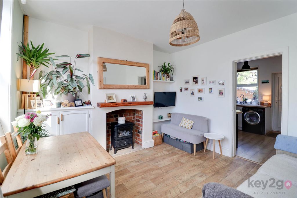 Property photo 2 of 25 Img_8170-Img_8172.Jpg