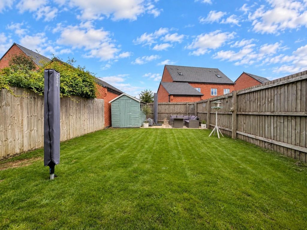 Property photo 3 of 20 Lovely Rear Garden