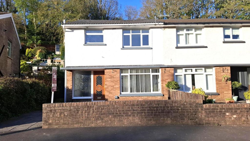 Property photo 1 of 39