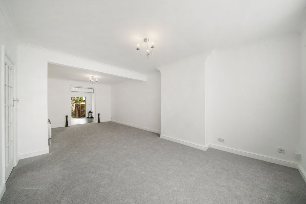 Property photo 3 of 15 Gallery