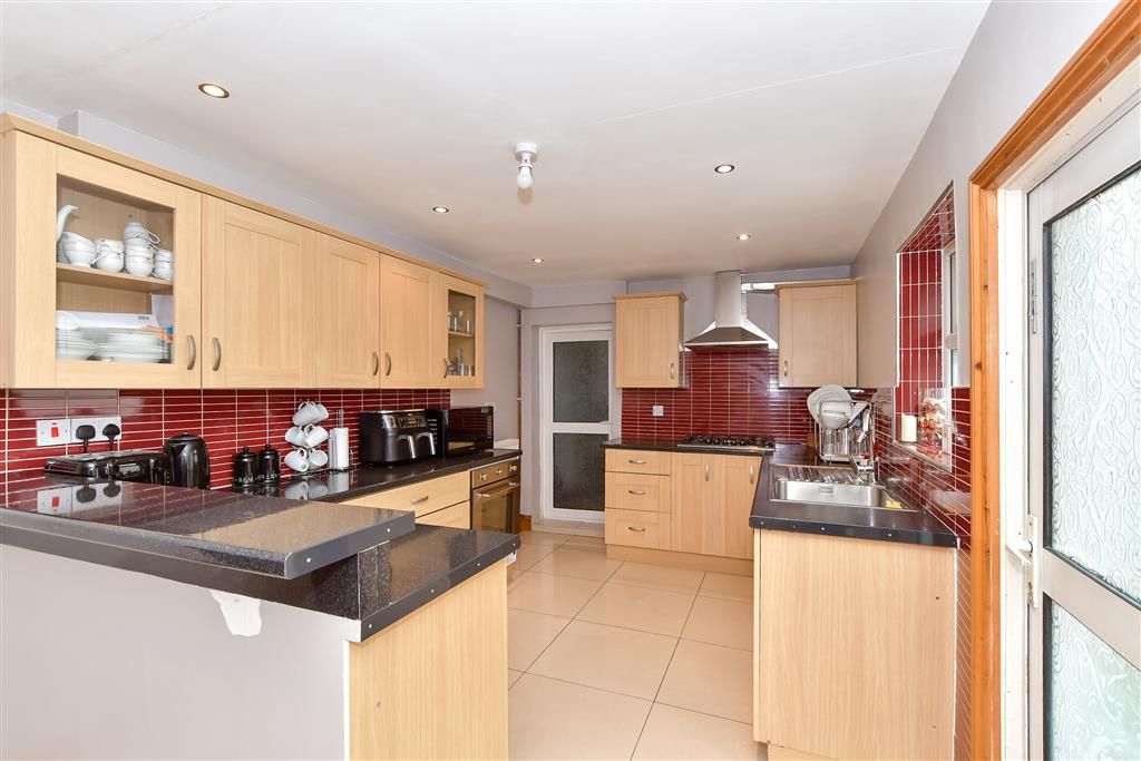 Property photo 2 of 15 Kitchen/ Breakfast Room