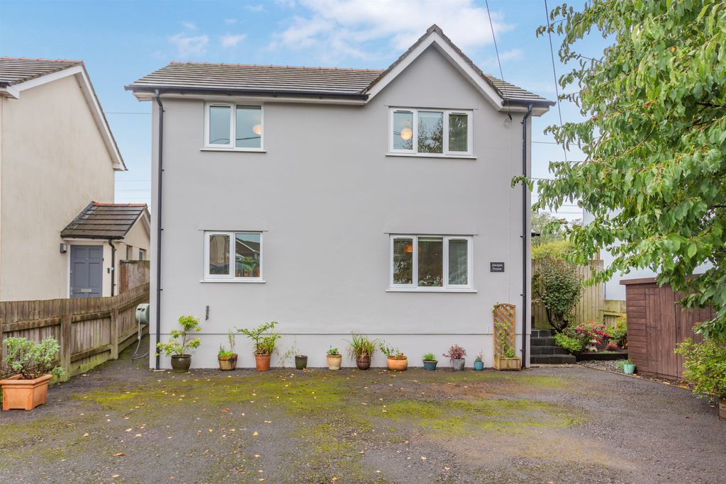 Property photo 1 of 22