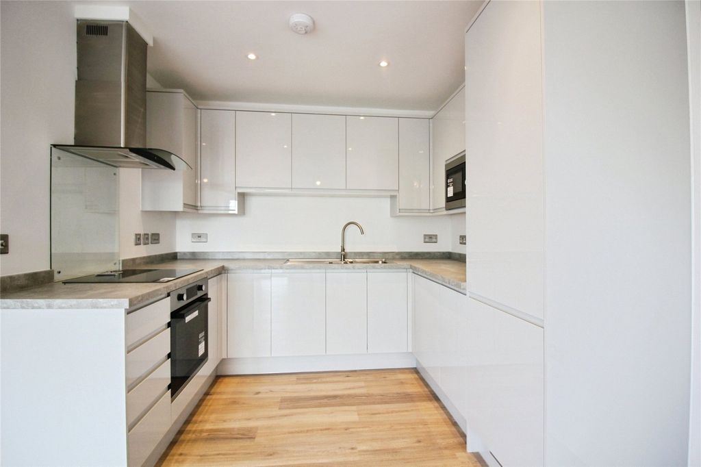 Property photo 3 of 8 Picture No. 02