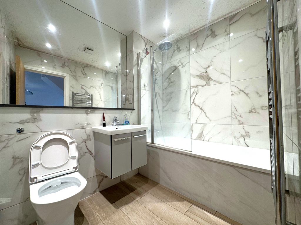 Property photo 2 of 6 Gallery