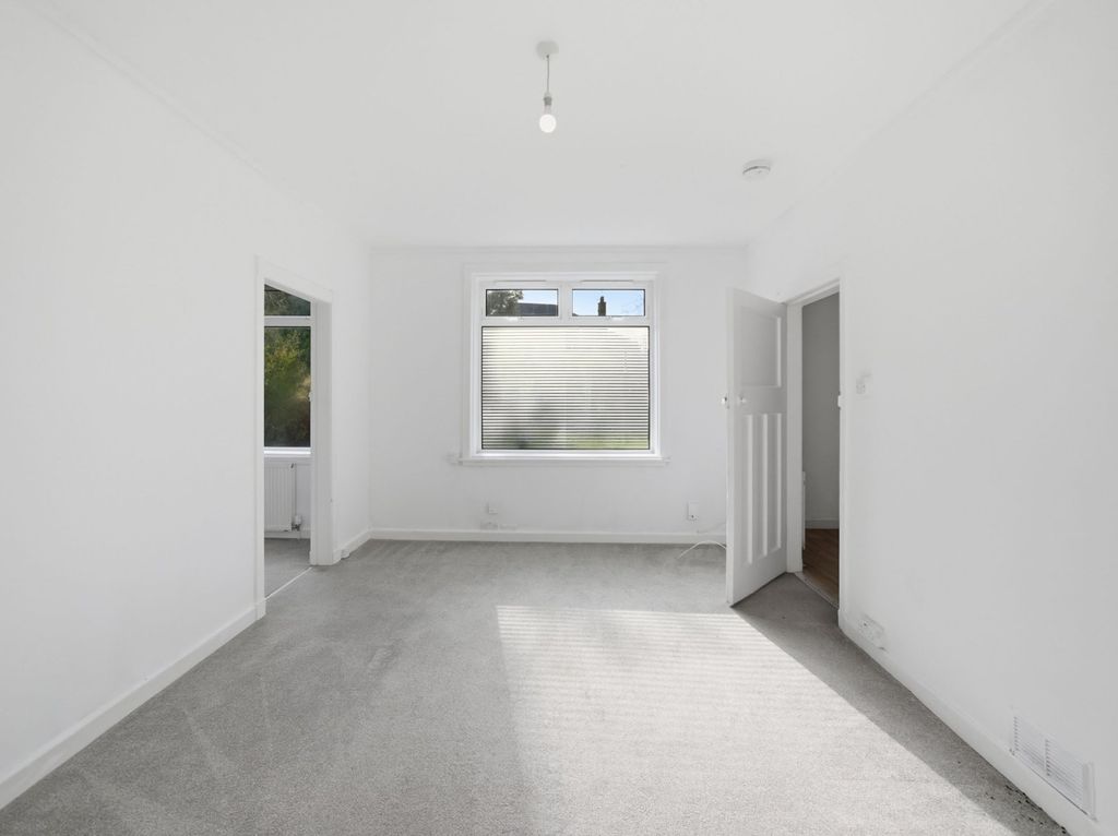 Property photo 2 of 16 Picture 2