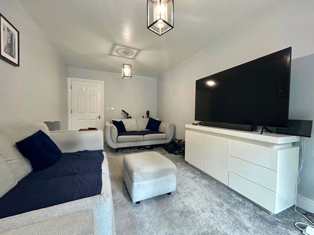 Property photo 2 of 7 Picture No. 06