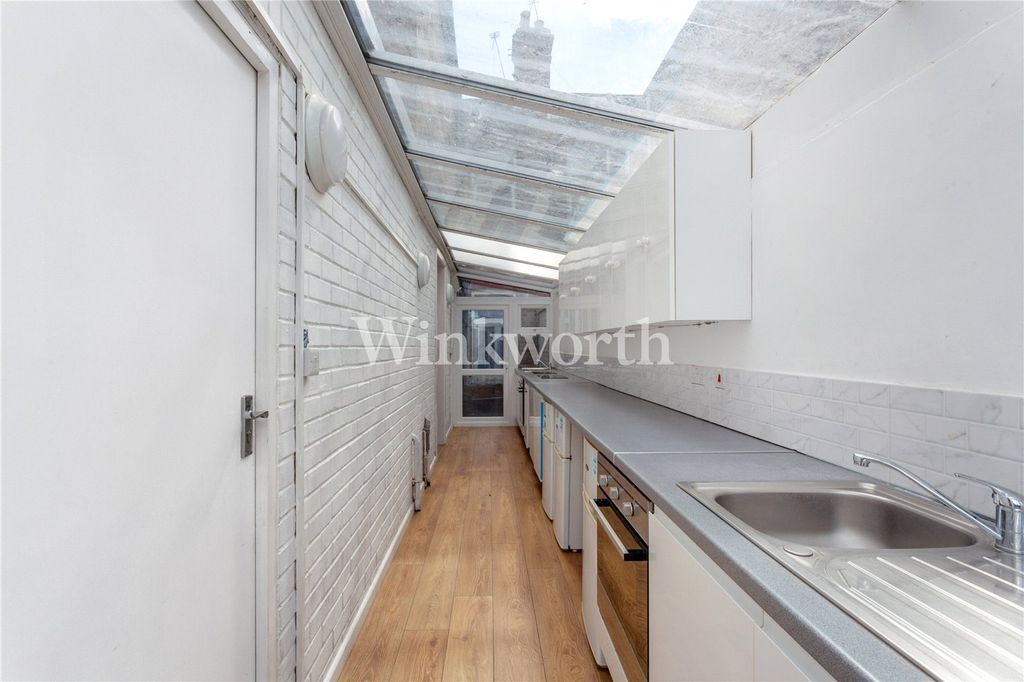 Property photo 3 of 12 Picture No. 08