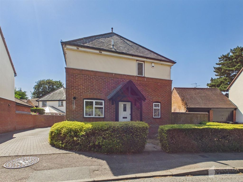 Property photo 1 of 12