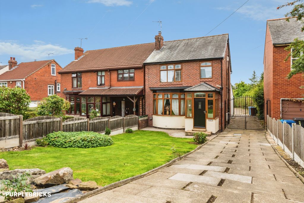 Property photo 1 of 33