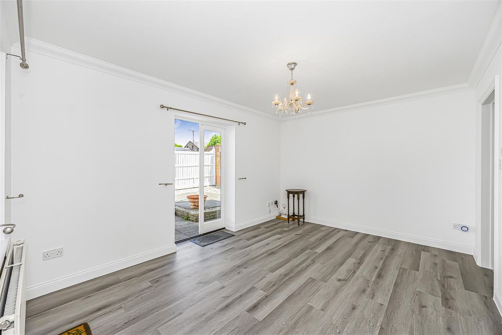 Property photo 3 of 24