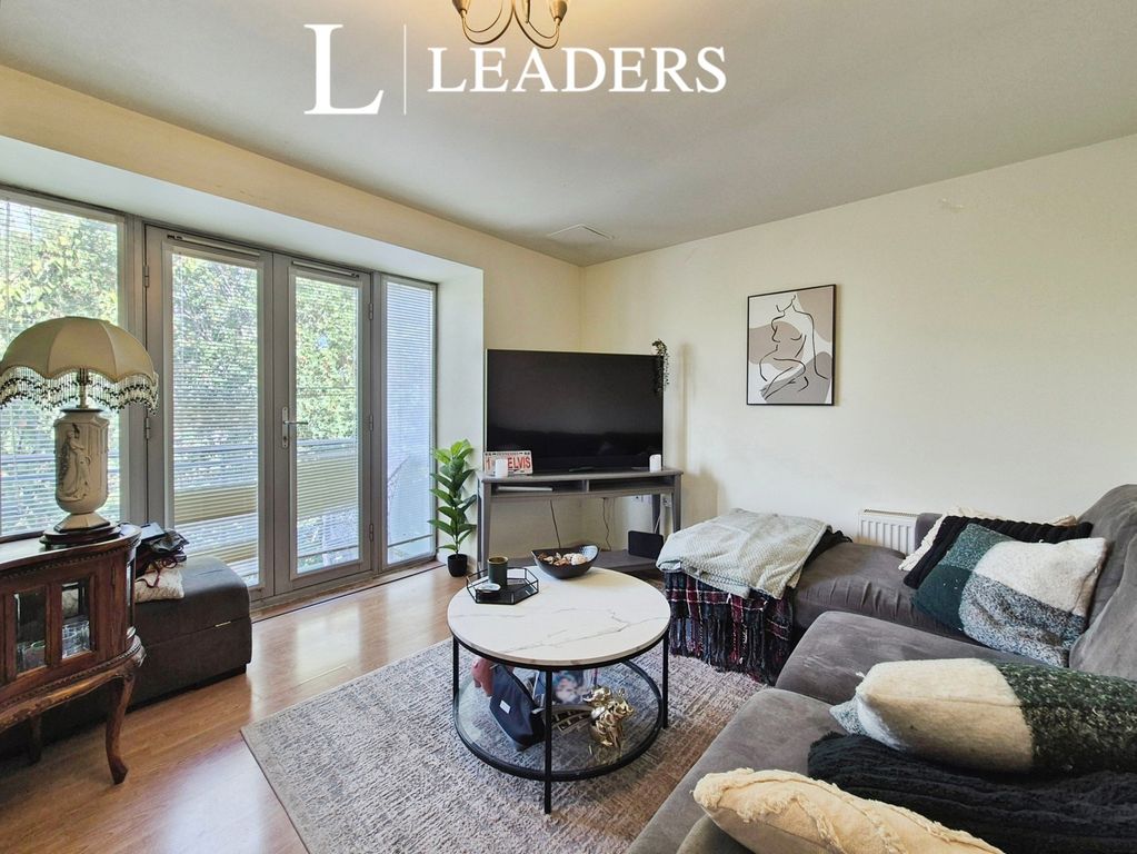 Property photo 2 of 10 Pbox-Img.Jpg