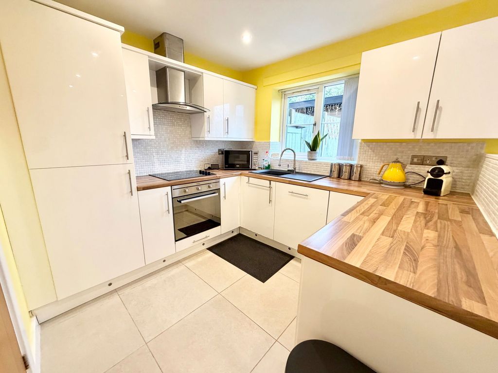 Property photo 3 of 29