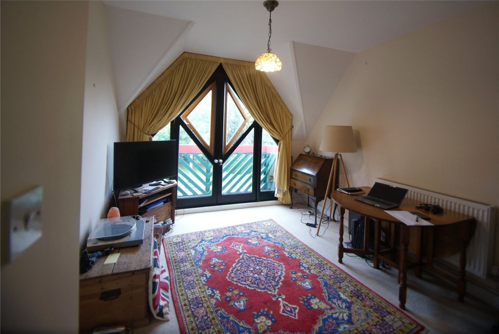 Property photo 2 of 6 Picture No. 08