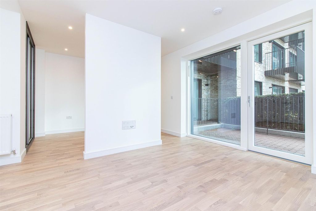 Property photo 3 of 22 Img9183.Jpg