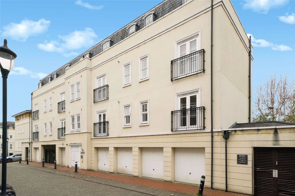 Property photo 3 of 15 Picture No. 06