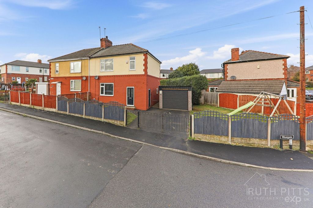 Property photo 2 of 24